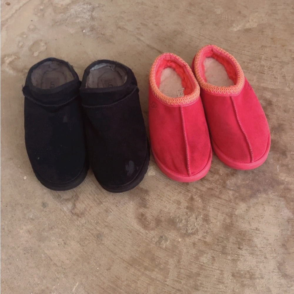 UGG Black Women's Slippers 

RED SOLD!!!!